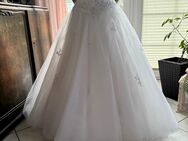 Zeitlos Brautkleid - Travenbrück
