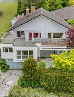 Panoramablick! Hochwertige Villa in Highlightlage mit Gewerbemöglichkeit - Kulmbach