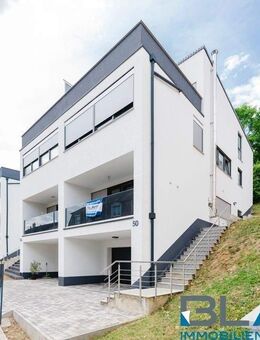 Moderne Doppelhaushälfte in Südweststadt Pforzheim - Wohnen mit Stil auf 4 Ebenen - Pforzheim