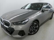 BMW 520, d xDr M Sport H&K Sitzbel, Jahr 2023 - Paderborn