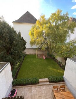 Frisch sanierte, helle 5- Zimmerwohnung mit Garten - Mönchengladbach