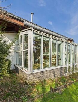 OHNE KÄUFERPROVISION: Lichtdurchflutetes Einfamilienhaus plus Baugrundstück - Walsrode