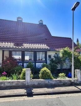 Traumhaftes Familien-Domizil: Zwei Häuser, ein Garten, unendliche Möglichkeiten - Hameln