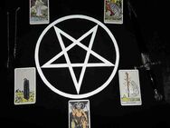 Tarot, Pendel und schwarze Magie - Frickenhausen