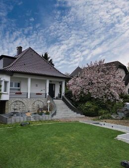 Einfamilienhaus mit Gartenparadies *Provisionsfrei* - Horn-Bad Meinberg