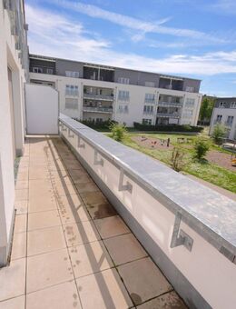 Lichtdurchfluteter Neubautraum im Zentrum – 102 m² mit großer Loggia - Neuenburg (Rhein)