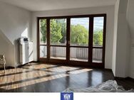 Individuelle Dachwohnung über zwei Ebenen mit Balkon und Tageslichtbad! - Weinböhla