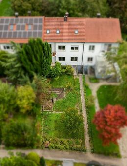 RUHIG GELEGEN & VIELSEITIG NUTZBAR: ZWEIFAMILIENHAUS AM ULMER ESELSBERG - Ulm
