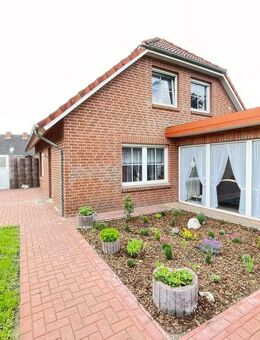 *** Renoviertes EFH mit Terrasse u. Garten *** - Holtland