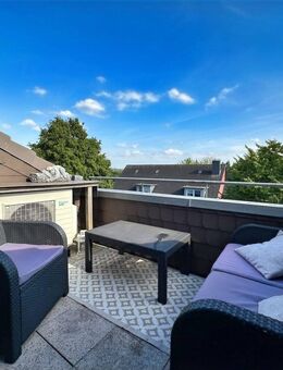 Lichtdurchflutete Dachgeschosswohnung mit Dachterrasse - Essen