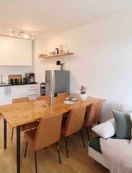 Vermietete 3 Zimmer mit Balkon und Gartenanteil in ruhiger Lage - Denkmalgeschützt - Leipzig