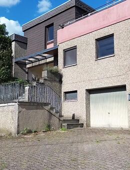 Innovative Split-Level-Architektur: Wohnen auf mehreren Ebenen - Dillingen (Saar)