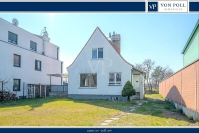 Solides Einfamilienhaus mit sonniger Süd-/West-Terrasse, großem Garten und guter Anbindung!