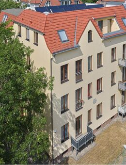 Zukunftssicheres Investment in modernisiertem Mehrfamilienhaus in Niederschönhausen - Berlin