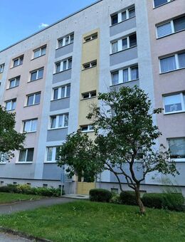 3-Raum-Wohnung mit Südbalkon - Halle (Saale)