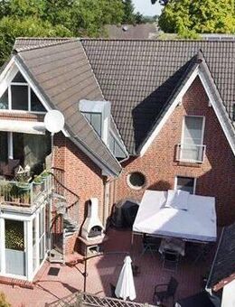 immo-schramm.de: Großzügige 4-Zimmer- ETW mit Dachterrasse und Garten - Hambergen