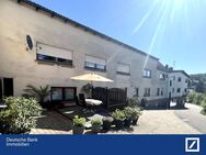 Familienfreundliches Zweifamilienhaus mit Kamin, Garten und besonderem Freizeitbereich - Friedrichsthal (Saarland)