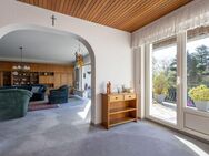 Odenthal-Voiswinkel: Exklusives Ein- bis Zweifamilienhaus mit Doppelgarage in begehrter Wohnlage - Odenthal