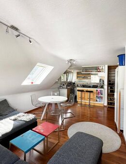 Tolle 4 Zimmer-Maisonette-Wohnung in Degerloch - Stuttgart