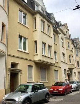 Frisch renovierte 2-Zi.-DG-Whg. mit neuem Tageslichtbad - Wuppertal