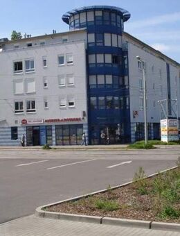 Schöne 2-Raum Wohnung mit Balkon und Aufzug - Halle (Saale)