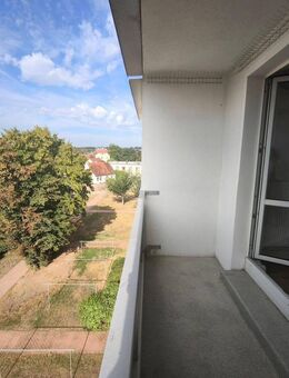 Familien aufgepasst- 4 Zimmer mit Balkon und Badewanne! - Eisleben (Lutherstadt)