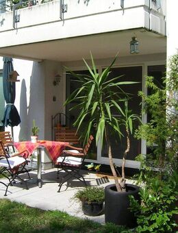 Hochwertige 2-Zimmer-Wohnung im Schlosspark- Erdgeschoss, Terrasse & Teilmöblierung - Hennef (Sieg)