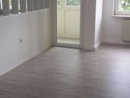Helle, renovierte 3-Zimmer-Wohnung mit Balkon - Hof