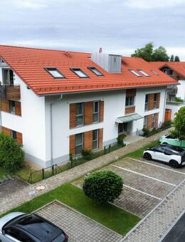 Stylischer Dachgeschosstraum in ruhiger & zentraler Lage von Holzkirchen - Holzkirchen (Regierungsbezirk Oberbayern)
