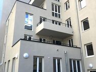 Großzügige, modern gestaltete und neuwertige Drei-Zimmerwohnung mit gehobener Innenausstattung in der Mitte Berlins zu vermieten. - Berlin