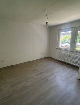 komplett sanierte, helle 3-Zimmer-Wohnung in ruhier Lage - Dortmund