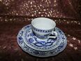 Kaffeegeschirr KAHLA 3tlg. Kaffeegedeck, DDR / Zwiebelmuster Tasse + Untertasse + Kuchenteller in 15738