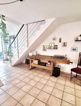 Einzigartige und beeindruckende 3 Zi.-Mais.-Whg. plus Galerie, EBK und Doppelgarage in Neufahrn (S1) - Neufahrn (Freising)