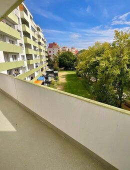 Große 4 Zimmerwohnung mit Balkon - Münster