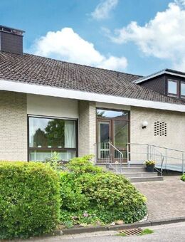 Stade-Innenstadt: Für alle, die das Wohnen nicht so eng sehen! Großes EFH in exponierter Lage - Stade (Hansestadt)