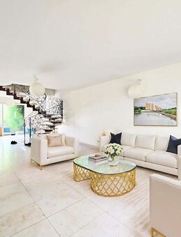 ELEGANZ TRIFFT RAUMGEFÜHL - Stilvolle Doppelhaushälfte in Frankfurt-Heddernheim! - Frankfurt (Main)