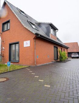 Vielseitiges Einfamilienhaus mit zwei Eingängen - perfekt für Wohnen & Arbeiten in Weyhe-Lahausen - Weyhe