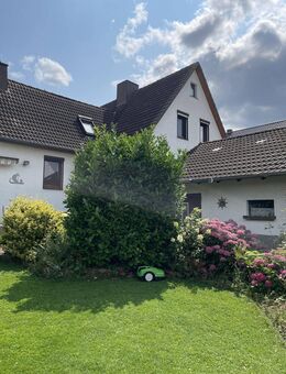 Ihr Zuhause in Calden - Doppelhaushälfte mit Garage für Paare oder kleine Familien - Calden