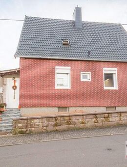 RÜCKZUGSORT - freistehendes Einfamilienhaus mit Garage und Garten in Neunkirchen-Furpach! - Neunkirchen (Saarland)