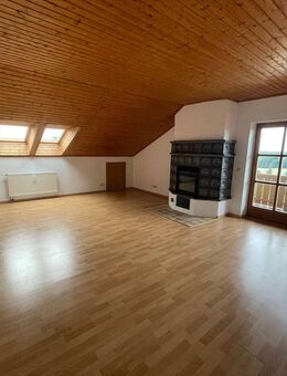 Großzügige 2-Zimmer-DG-Wohnung mit Traumblick - Bad Griesbach (Rottal)