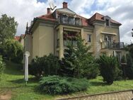 Exklusive 3-Raum-Wohnung mit herrlichem Blick ins Elbtal und Balkon - Radebeul