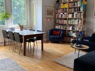 Helle, großzügige 5 Zimmer Altbauwohnung - Stuttgart