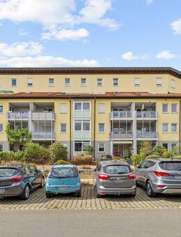 Attraktive 3-Zimmer-Wohnung mit Balkon, Aufzug und Tiefgaragenstellplatz in Erlangen-Büchenbach - Erlangen
