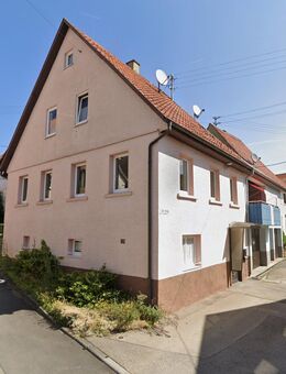 Renovierte Doppelhaushälfte mit 138m² Wohnfläche in Gächingen inkl. Stellplatz, Schuppen, EBK - Sankt Johann (Baden-Württemberg)
