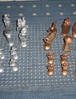 Edle Schachfiguren Römer/Germanen - Waghäusel