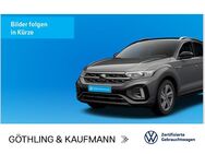 VW Golf, 2.0 TDI R-Line 110kW, Jahr 2022 - Eschborn