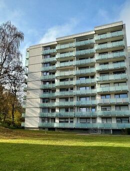 Attraktive 2-Zimmer-Wohnung im 7. OG - mit Balkon & Aufzug -- Bezugsfrei ab 01. Februar 2026-- - Straubing