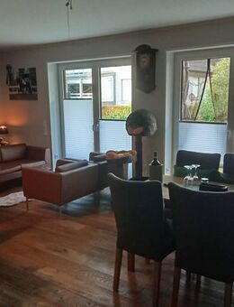 Moderne Zwei-Zimmer-Erdgeschosswohnung mit großer Terrasse und Garten in Wardenburg - Wardenburg