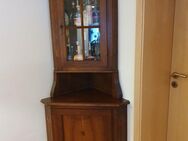 Antiker Eckschrank - Frankfurt (Main)