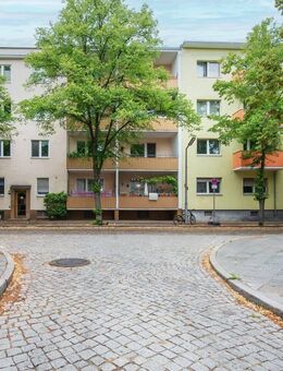 Bezugsfrei: Gepflegte 3-Zimmer-Wohnung mit Balkon in ruhiger Lage von Reinickendorf - Berlin
